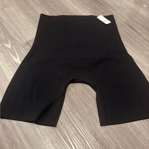 Bnwt xxl sculpt high rise bike shorts